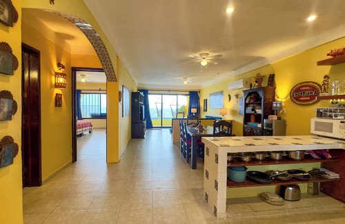Colonia Meteorologico Villa | Casa Roca Caribe - 1st Floor Suite - 2 Bedroom, 1 Bathroom, Oceanside Pool