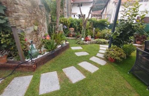 Marron House | Casa roja