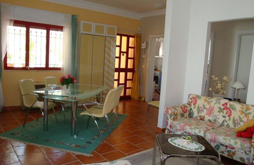 Avetrana House | Casa Roma offers a roof terrace with sea views just 1800 meters away. sea