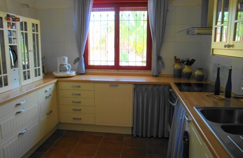 Avetrana House | Casa Roma offers a roof terrace with sea views just 1800 meters away. sea