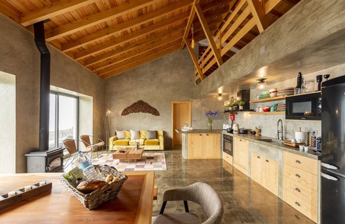 Santo Amaro House | Casa Rosa Chá Pico - Azores