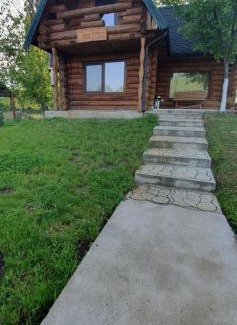 Periam House | Casa Rosa