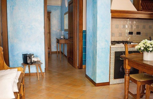 Casal Velino House | Casa Rosamunda A: A graceful apartment that is part of a villa surrounded by the greenery, with Free WI-FI.