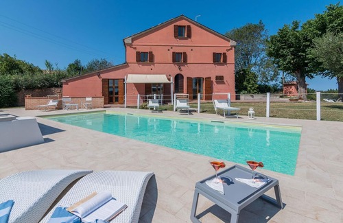 San Costanzo Villa | Casa Rossa 14 - Seven Bedroom Villa, Sleeps 14