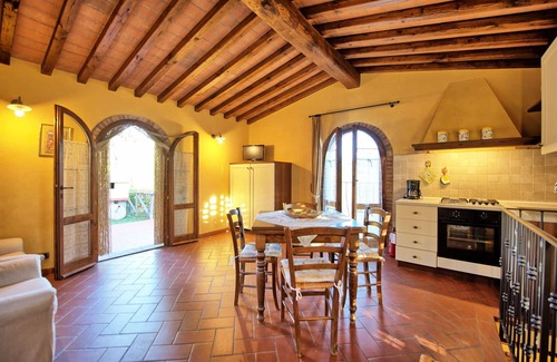 Certaldo Apartment | Casa Rossa 3 - Apartment with swimming pool