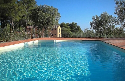 Monterotondo Marittimo House | Casa Ruta C: A characteristic and welcoming apartment surrounded by the greenery, with Free WI-FI.