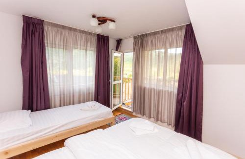 Paltineni Villa | CASA RUMELIA