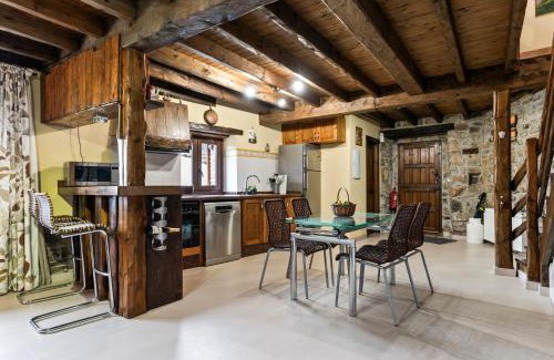Tornon House | Casa Rural Adrimar