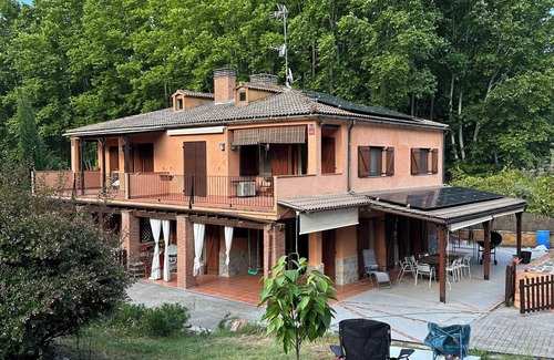 Sant Celoni Ski Chalet | Casa Rural con Piscina, Climatizada Para 14 Personas
