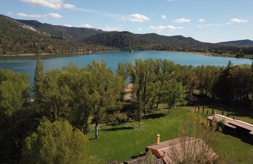 Aunon House | Casa Rural en el Pantano de Bolarque primera linea del lago