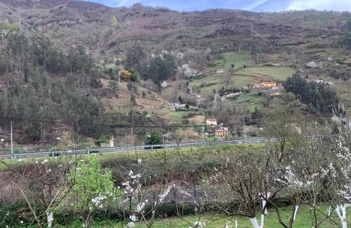 Bustiello Ski Chalet | Casa Rural en Santa Cruz-Mieres