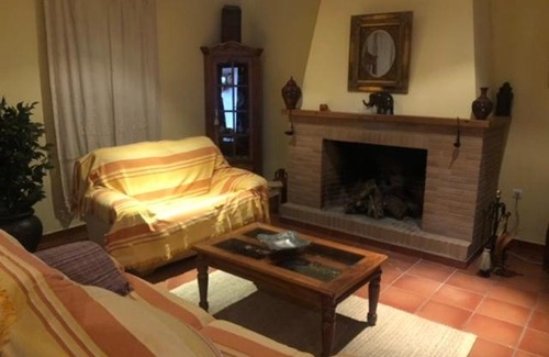 Torre de Miguel Sesmero House | Casa Rural El Valle