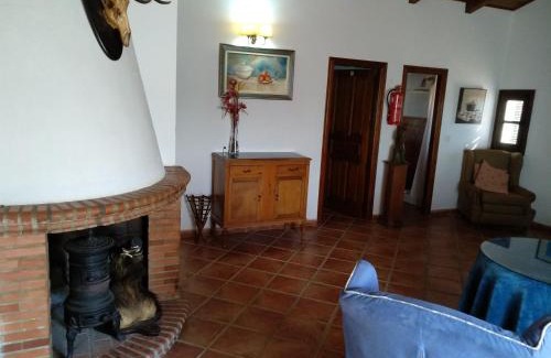 Monesterio Ski Chalet | CASA RURAL LA CABRA DEL MEDIO