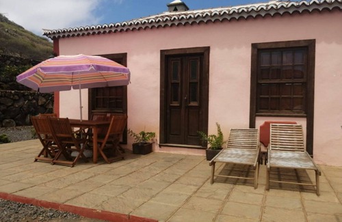 El Granel House | Casa Rural Las Embelgas con Piscina y Aparcamiento