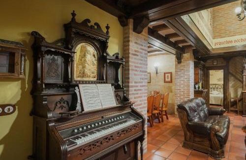 Uruena House | Casa Rural Los Beatos