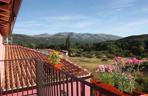 Lancharejo House | Casa Rural Rosa Magica