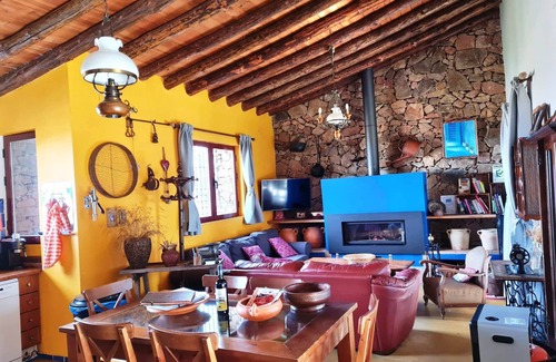 Monesterio Cottage | Casa Rural Sierra de Aguafría. Finca El Robledillo for 8 people