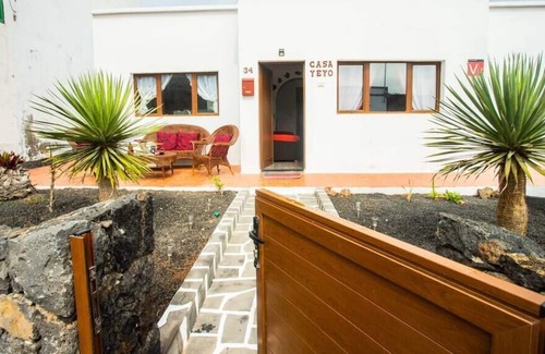 Tajaste Apartment | Casa Rural Yeyo in the volcano crater