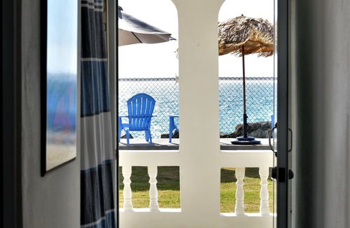 Stella Apartment | Casa Serrano Beach Front Property 1st floor