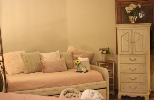 Larkspur Bed & Breakfast | Casa Shaddai~