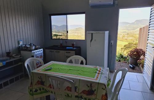 Encantado Apartment | Casa simples na rota do Cristo