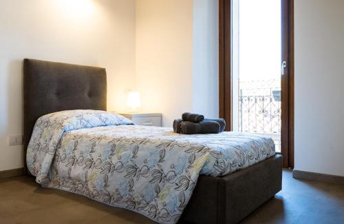 Massino Visconti House | Casa Sina -la villetta nel borgo