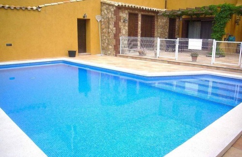 Vilafranca del Penedes House | Casa Sionia - Fantastic Townhouse with Private Pool - 35 km from Barcelona!