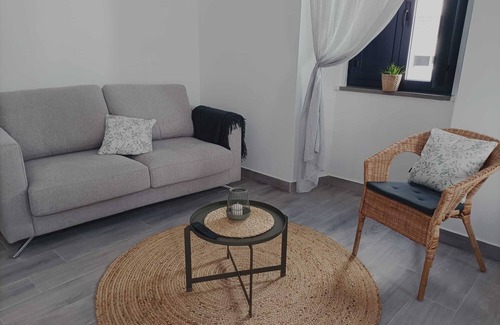 Olhao Cottage | Casa situada na antiga R. Nova de Levante. Zona típica da cidade cubista.