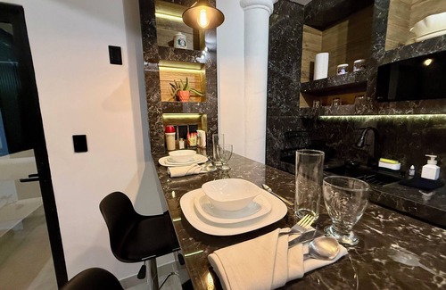 Minatitlán Apartment | Casa Solar, Comfort Suite. Room in guesthouse (pet friendly)
