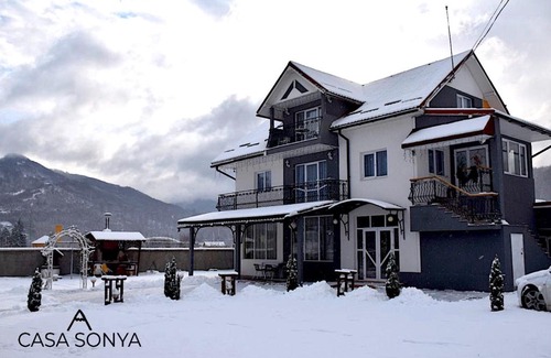 Aninoasa House | Casa Sonya