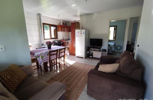 Encantado House | Casa térrea em meio ao verde!