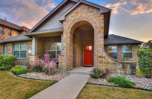 Georgetown House | Casa Theodore COZY Comfortable Spacious INCREDIBLY CONVENIENT 5-Star Location