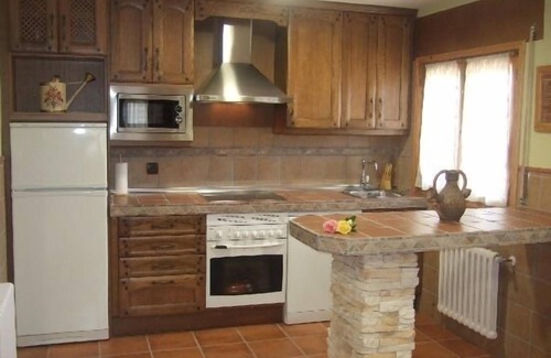 Navarredonda de Gredos Cottage | Casa Tinao de Gredos for 8 people