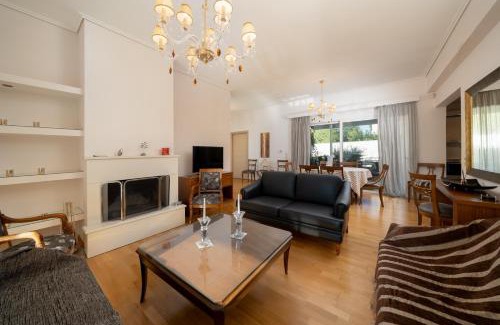Markopoulon Apartment | Casa Tierra Near ATH Airport