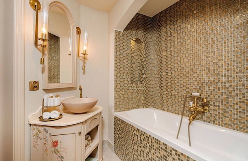 Bucov Hotel | Casa Timis - Wellness & Spa Resort