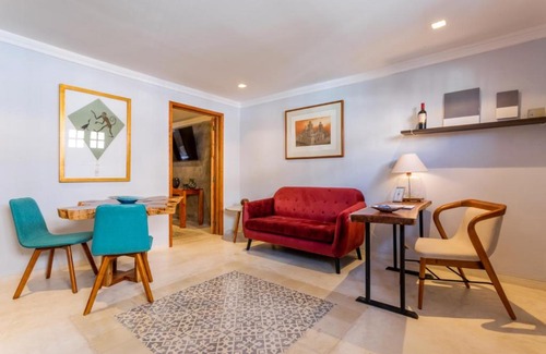 Zona Paseo Montejo House | Casa Toledo