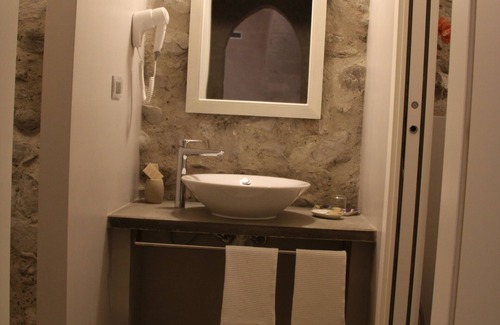 Madonna dell'Olmo Bed & Breakfast | Casa Torre Allera