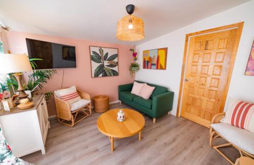 Ensenada House | CASA TUCAN - BEACH JUNGLE PARADISE