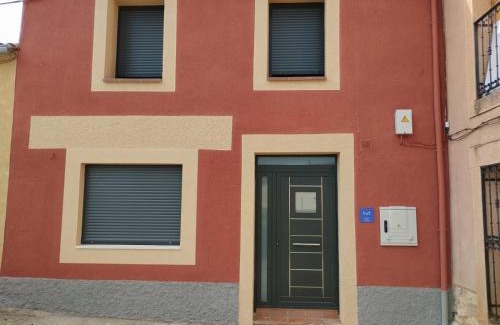 Aldealcorvo House | Casa turística Lola