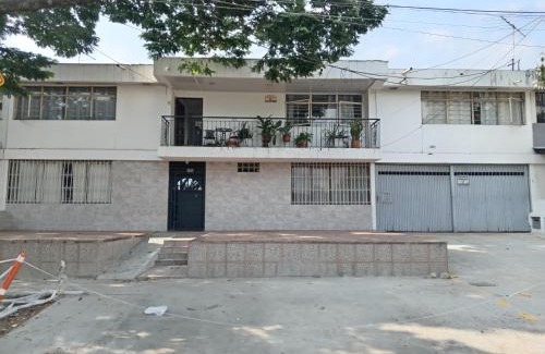 Cali House | Casa Vacacional Andy