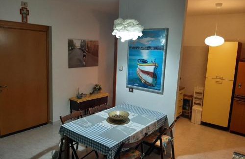 Mafalda Apartment | Casa vacanza Colle Renazzo con terrazzo in collina 15 min. dal mare