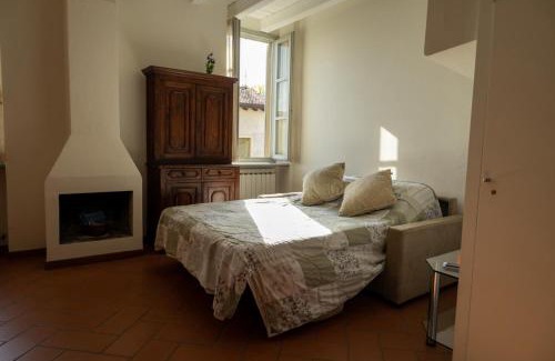 Costa di Mezzate House | Casa vacanze Rasetto