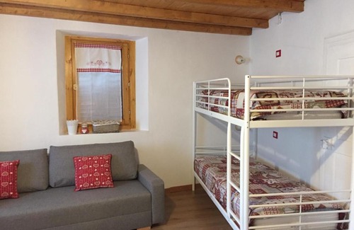 Piuro Apartment | Casa Vacanze Santa Croce