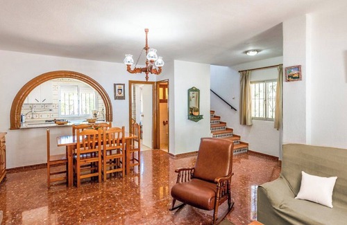 Alozaina Villa | Casa Victoria Alozaina by Ruralidays