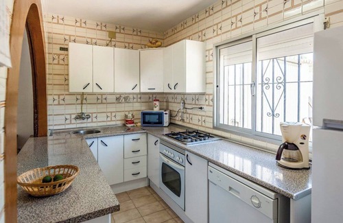 Alozaina Villa | Casa Victoria Alozaina by Ruralidays