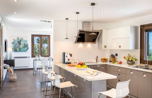 Gratteri Villa | Casa Victoria - Four Bedroom Villa, Sleeps 8