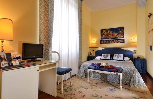 Marghera House | Casa Villa Gardenia- Atika & Atif