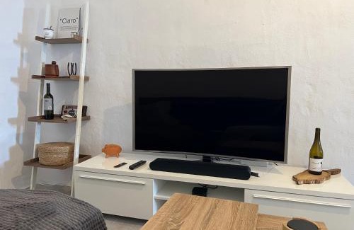 Polopos Apartment | Casa Vino, Asado y Amigos - privé appartement met gedeeld dakterras