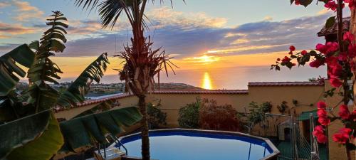 La Vera House | Casa" VISTAS AL TEIDE" mar Piscina privada parking cubierto gratuito en las instalaciones