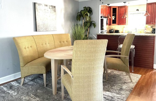 Smyrna House | Casa Vostra Beautiful Townhouse with 1 BR near Truist Park and Cumberland Mall